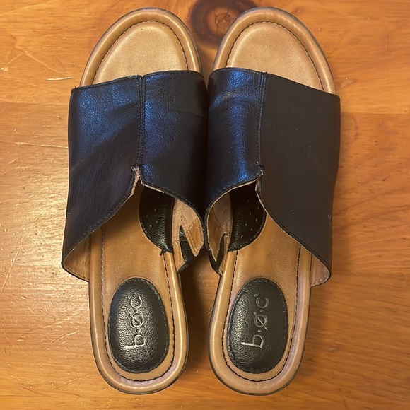 Born open toed wedge black sandals size 8M. - Picture 2 of 6